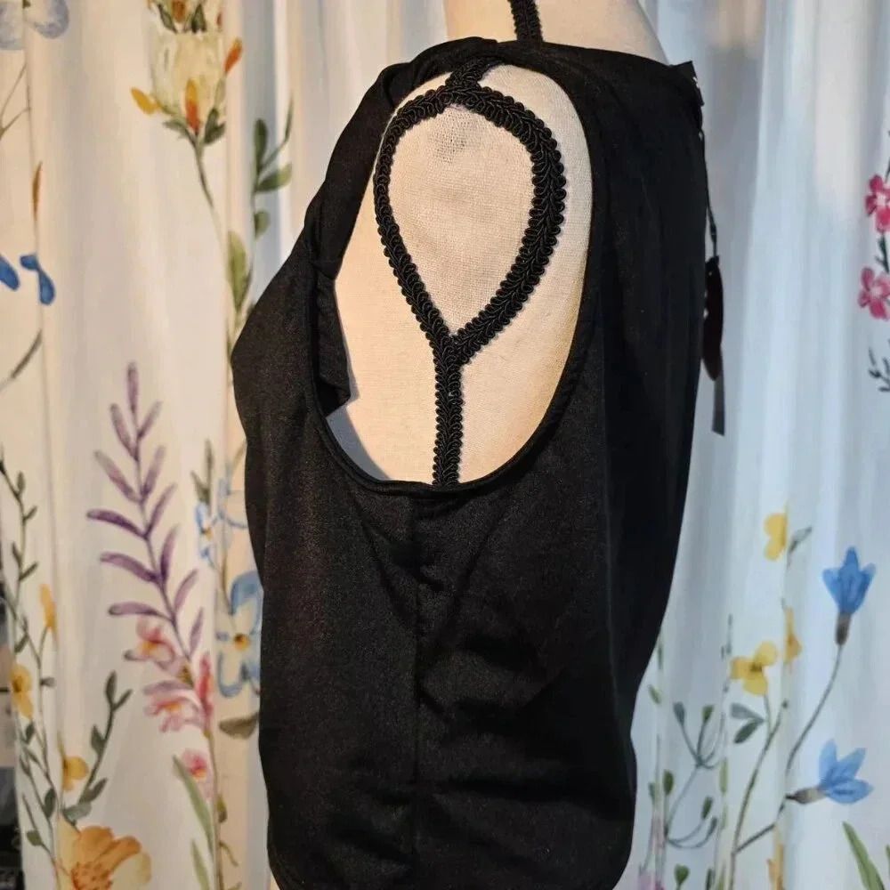 NWT Cider Women's Cowl Neck Knotted Crop Tank Black Size Medium New - Picture 7 of 11